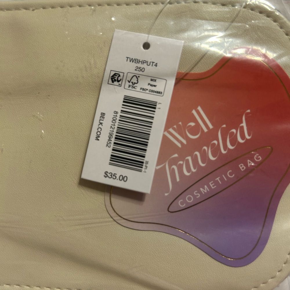 NWT Belk Cream Cosmetic Bag